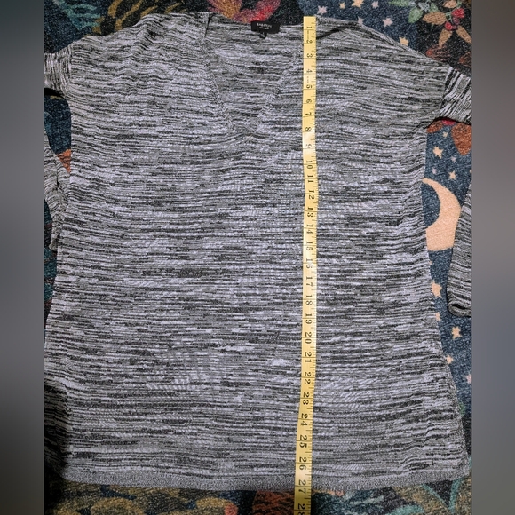 Size S Babaton w/ Linen 'Erin' Longsleeved Oversized  Marled Grey Top - Picture 8 of 9